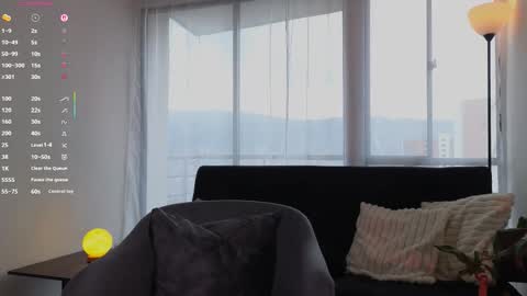 Snapshot of miissjulia chatting on 02-25-26, 09:35 online show from 02-25-26, 09:35