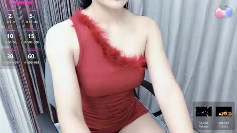 Snapshot of miixuuee chatting on 09-09-25, 01:05 Ema online show from 09-09-25, 01:05