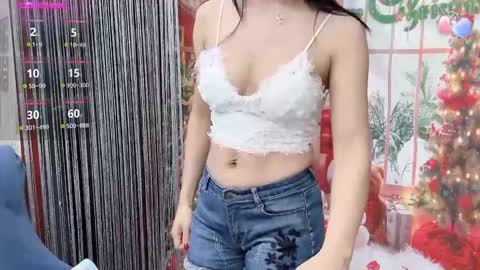 Snapshot of miixuuee chatting on 12-05-25, 01:47 Ema online show from 12-05-25, 01:47