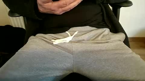 mik online show from 11-12-25, 09:53