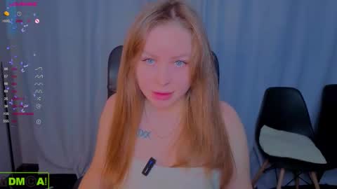 Mika online show from 11-17-25, 02:17