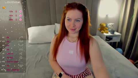 Mika online show from 04-18-26, 02:04