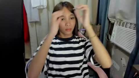 MIKA online show from 02-25-26, 10:58