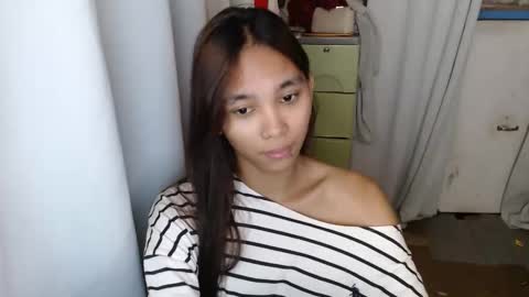 MIKA online show from 04-21-26, 09:06