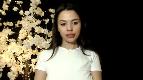 Mika online show from 12-09-24, 10:00