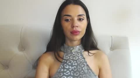 Mika online show from 09-23-25, 10:18