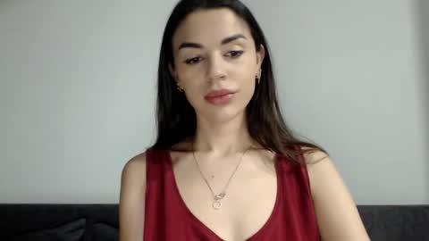 Mika online show from 02-25-26, 06:34