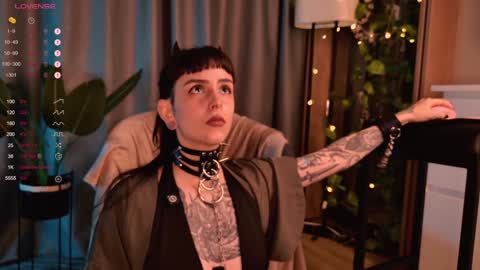 mika_moon_ online show from 12-09-24, 10:20