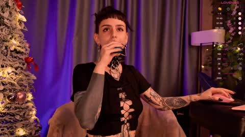 mika_moon_ online show from 12-22-24, 02:49