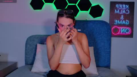 mika_velvet online show from 05-19-26, 02:45