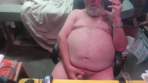 Snapshot of mikael1960 chatting on 09-24-25, 02:15 Mike online show from 09-24-25, 02:15