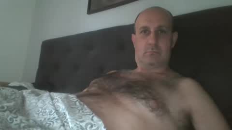 mikael_r52 online show from 05-12-26, 05:59
