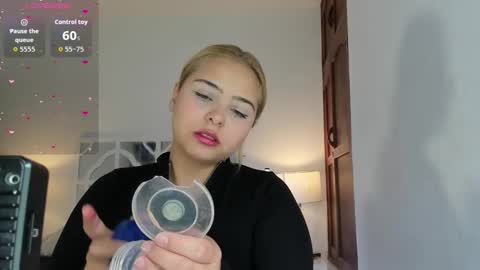 Mikaela blondie bigass online show from 02-22-26, 09:41