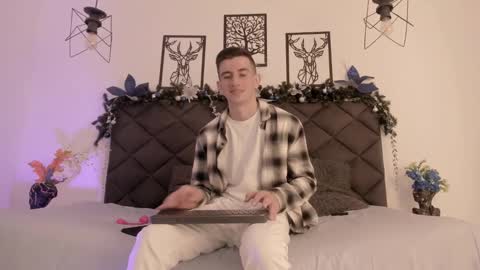 mikael online show from 01-11-25, 06:35