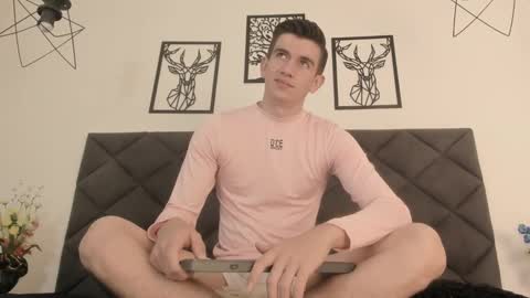 mikael online show from 02-25-25, 08:58