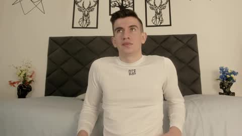 mikael online show from 02-28-25, 04:54