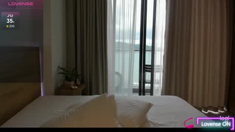 Miko now i live in Vietnam online show from 12-26-24, 03:38