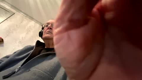 mike26051 online show from 12-02-24, 06:32