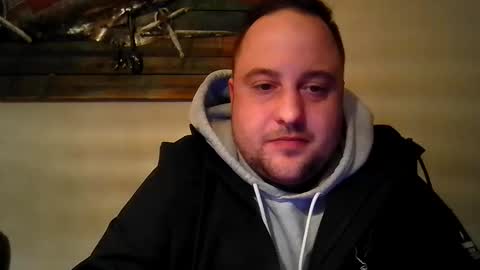 Snapshot of mike38be chatting on 03-14-26, 10:15 mike38be online show from 03-14-26, 10:15