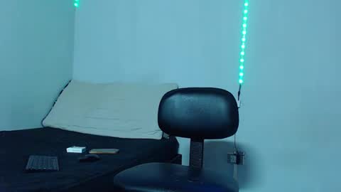 Mike IMDEPENDIENT MODEL online show from 02-17-25, 06:59