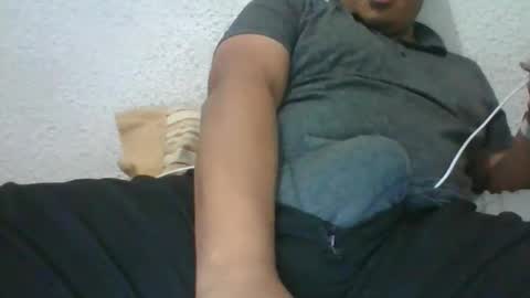 Snapshot of mike99109 chatting on 04-07-26, 06:25 mike99109 online show from 04-07-26, 06:25