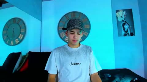 Mike 0233 online show from 01-22-25, 03:52