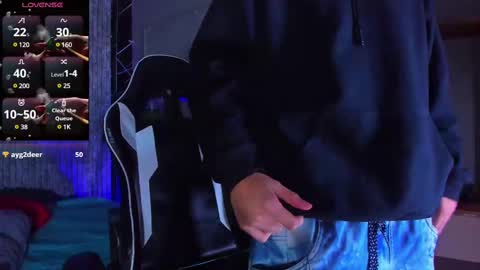 Mike 0233 online show from 03-09-25, 07:34