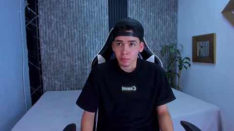 Mike 0233 online show from 10-07-25, 04:53