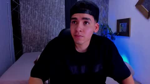 Mike 0233 online show from 10-11-25, 04:22