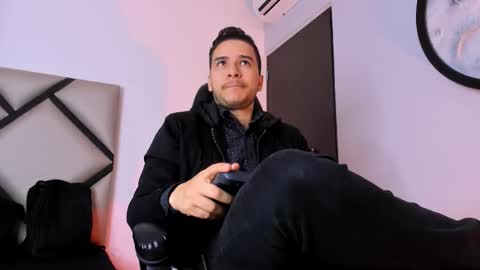 Mike online show from 10-21-25, 12:17