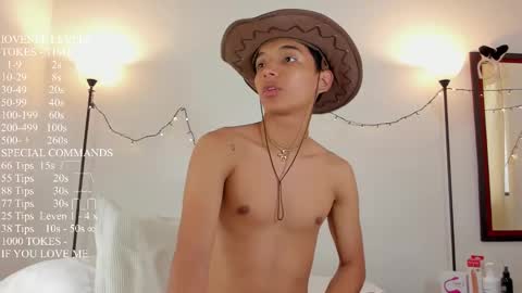 Snapshot of mike__tylor01 chatting on 12-03-24, 05:01 Mike Tylor online show from 12-03-24, 05:01