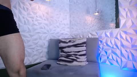 Snapshot of mike_collim chatting on 02-04-25, 06:38 Mike online show from 02-04-25, 06:38
