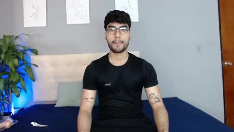 Snapshot of mike_collim chatting on 02-18-25, 11:55 Mike online show from 02-18-25, 11:55