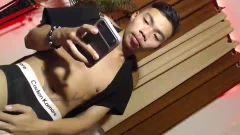Snapshot of mike_cummer chatting on 06-11-26, 10:13 Chan Chan online show from 06-11-26, 10:13