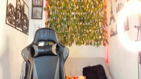 Snapshot of mike_kilian1 chatting on 02-10-25, 09:04 mike kilian1 online show from 02-10-25, 09:04