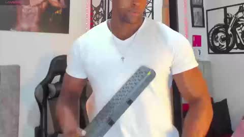 Snapshot of mike_kilian1 chatting on 09-27-25, 03:17 mike kilian1 online show from 09-27-25, 03:17