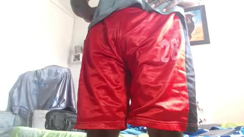 Snapshot of mike_kingcum chatting on 12-24-24, 06:50 mike online show from 12-24-24, 06:50