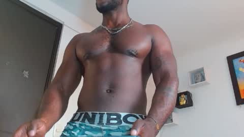 Snapshot of mike_kingcum chatting on 01-13-25, 10:35 mike online show from 01-13-25, 10:35