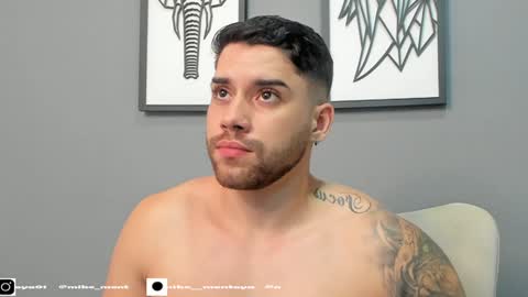 Snapshot of mike_montoya chatting on 01-15-25, 06:54 Mike Montoya online show from 01-15-25, 06:54