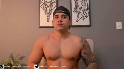Snapshot of mike_montoya chatting on 01-24-25, 03:11 Mike Montoya online show from 01-24-25, 03:11