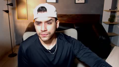 Snapshot of mike_montoya chatting on 05-14-26, 02:29 Mike Montoya online show from 05-14-26, 02:29