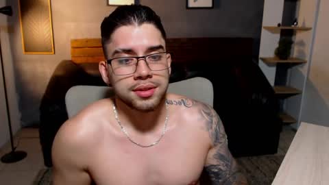 Snapshot of mike_montoya chatting on 06-04-26, 02:39 Mike Montoya online show from 06-04-26, 02:39