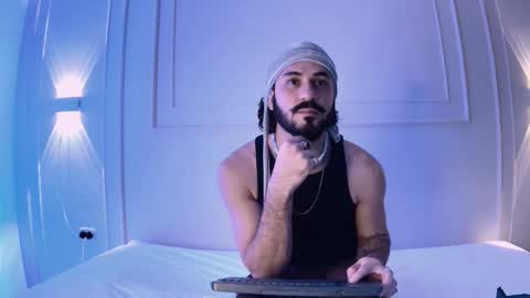 Snapshot of mike_parkerr chatting on 11-17-25, 03:56 Mike Parker online show from 11-17-25, 03:56