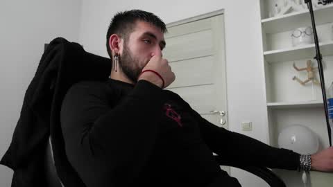 MIKE PLATANO online show from 09-22-25, 01:24