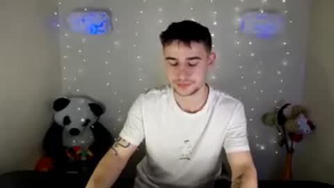 Mike online show from 02-09-25, 05:40