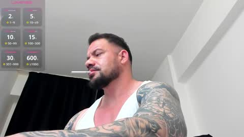 Snapshot of mikebigboy31 chatting on 05-25-26, 02:28 Mike online show from 05-25-26, 02:28