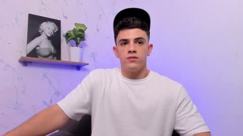 Snapshot of mikecooper_ chatting on 01-19-25, 12:38 Mike Cooper online show from 01-19-25, 12:38