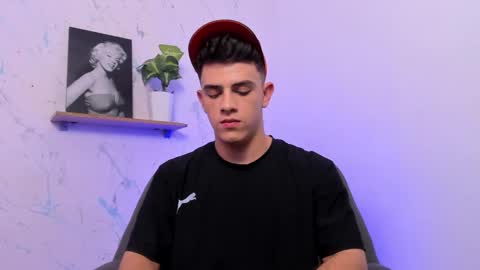 Snapshot of mikecooper_ chatting on 01-22-25, 04:02 Mike Cooper online show from 01-22-25, 04:02