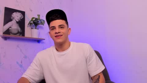 Snapshot of mikecooper_ chatting on 02-11-25, 05:16 Mike Cooper online show from 02-11-25, 05:16