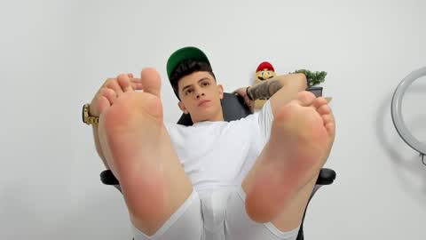 Snapshot of mikecooper_ chatting on 09-23-25, 01:41 Mike Cooper online show from 09-23-25, 01:41